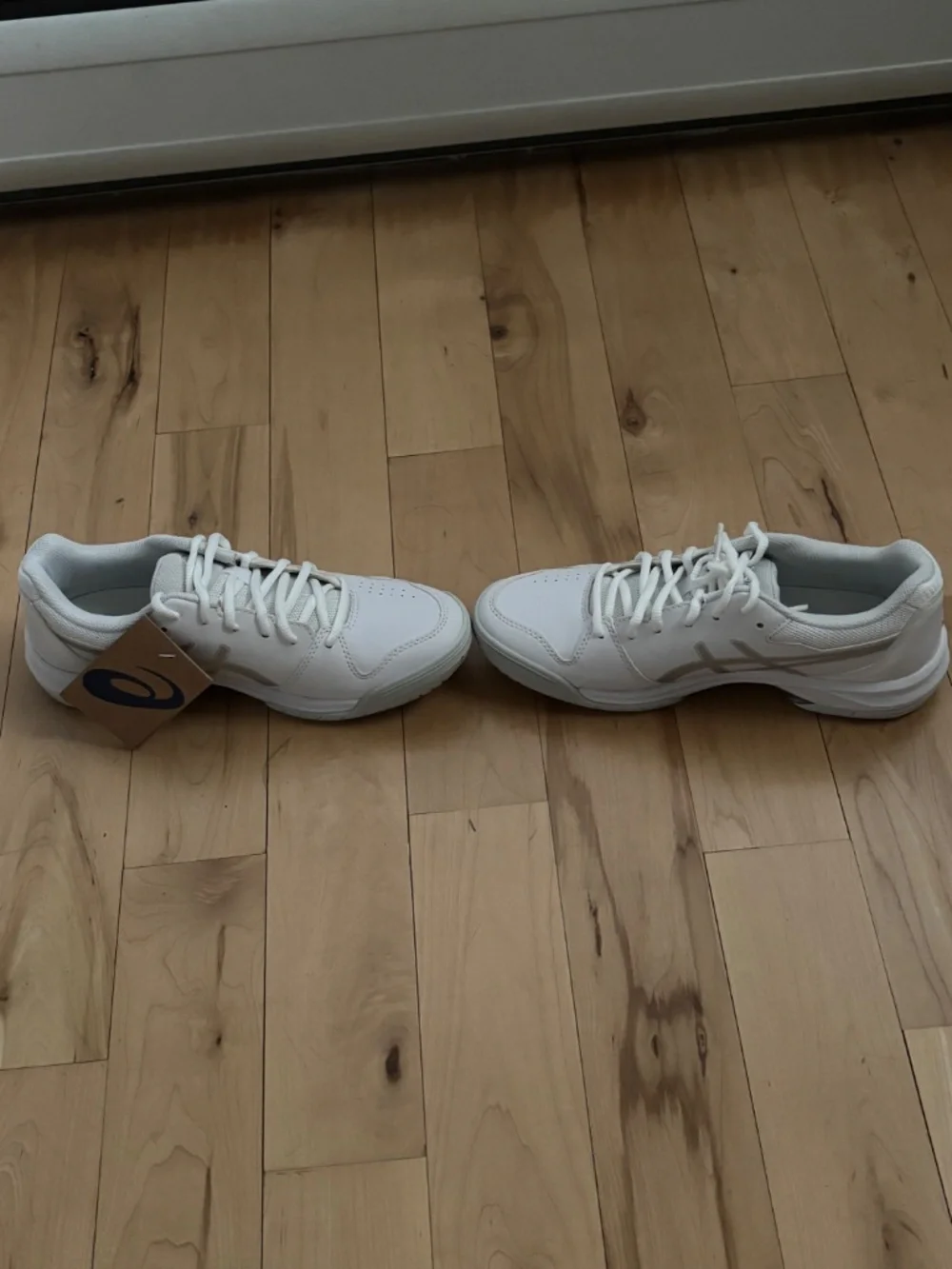 Asics Tennis  sneakers NWT